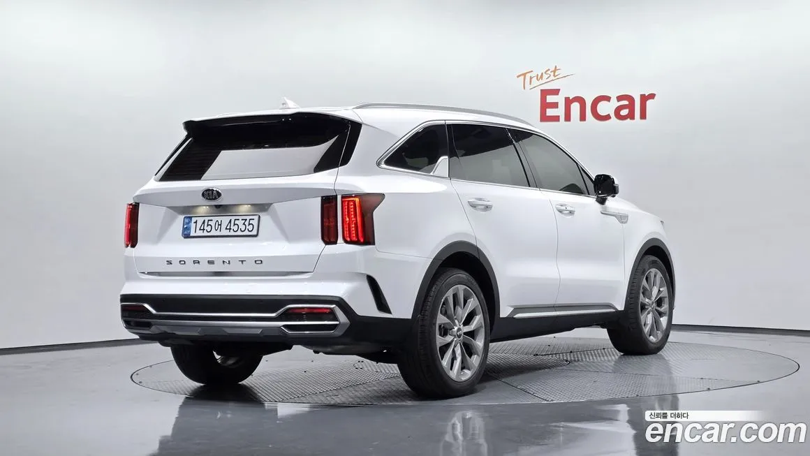 Kia Sorento — фото 5