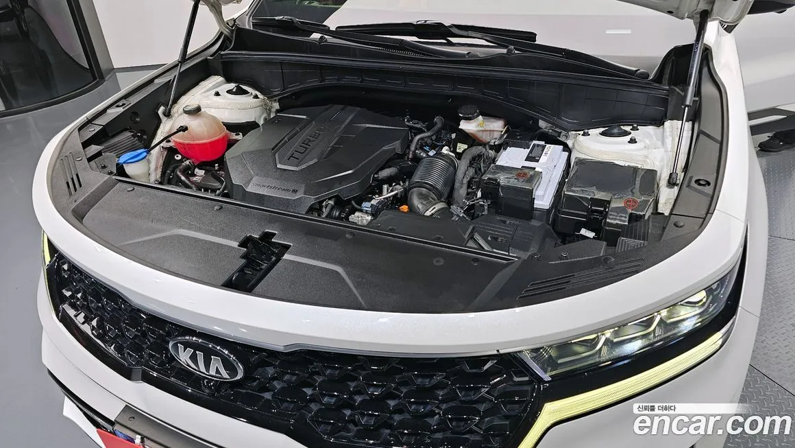 Kia Sorento — фото 8