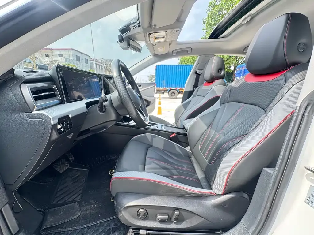 Volkswagen Lamando 2023 из CN, фото 5