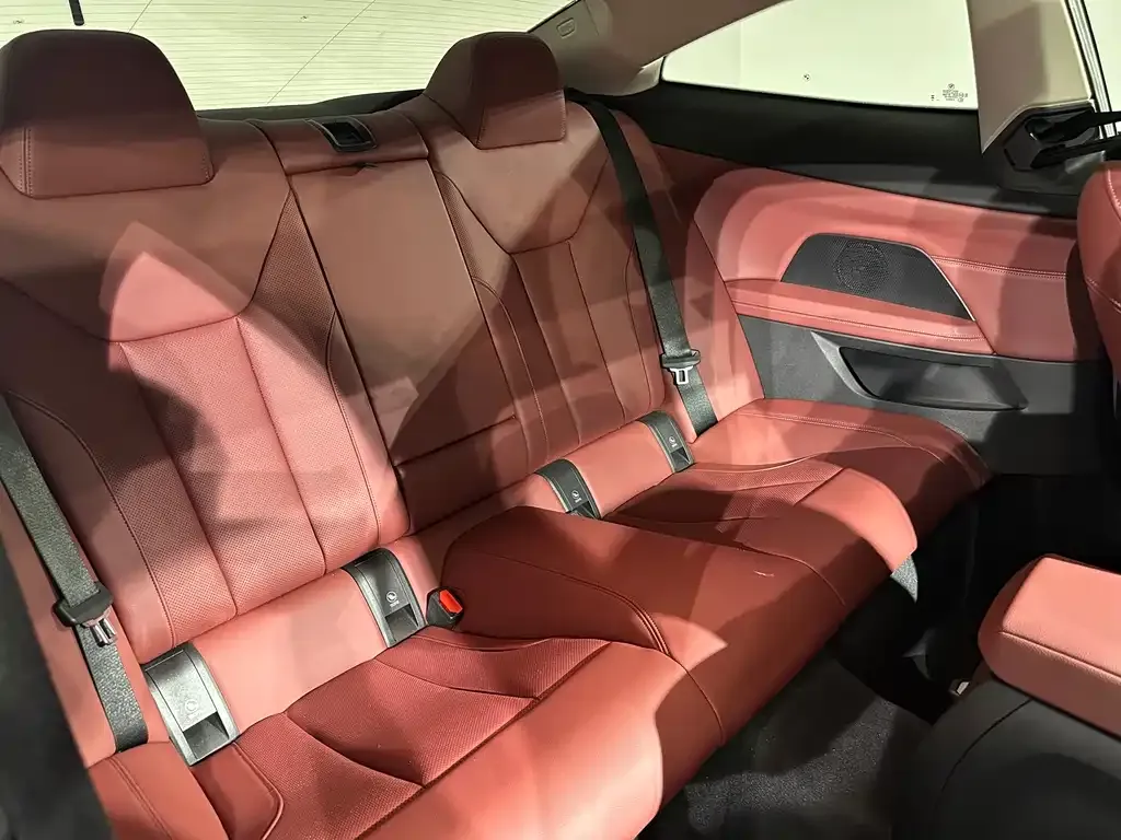 BMW 4 Series 2023 из CN, фото 4