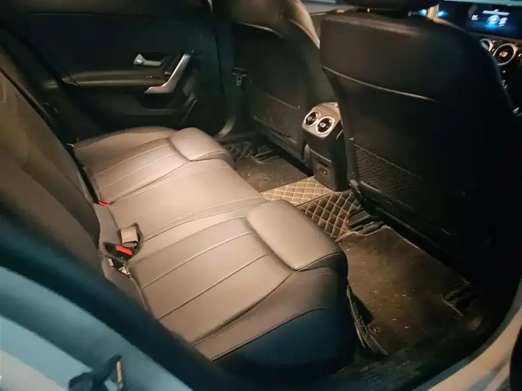 Mercedes-Benz A-Class — фото 1