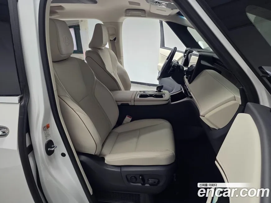 Lexus LM 2025 из KR, фото 8
