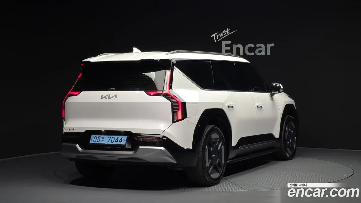 Kia EV9 2024 из KR, фото 5