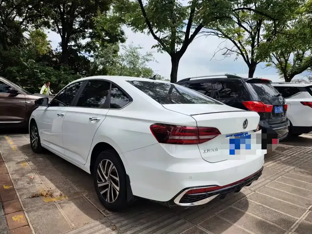 Volkswagen Lavida 2023 из CN, фото 8