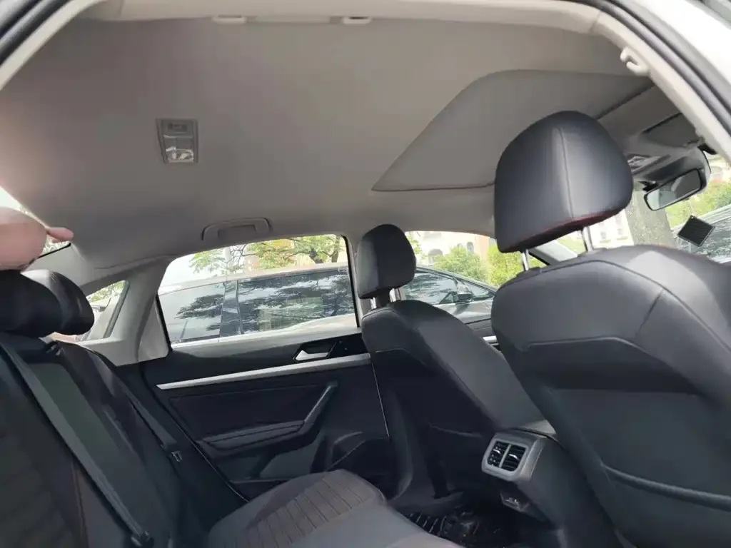 Volkswagen Lavida 2023 из CN, фото 2