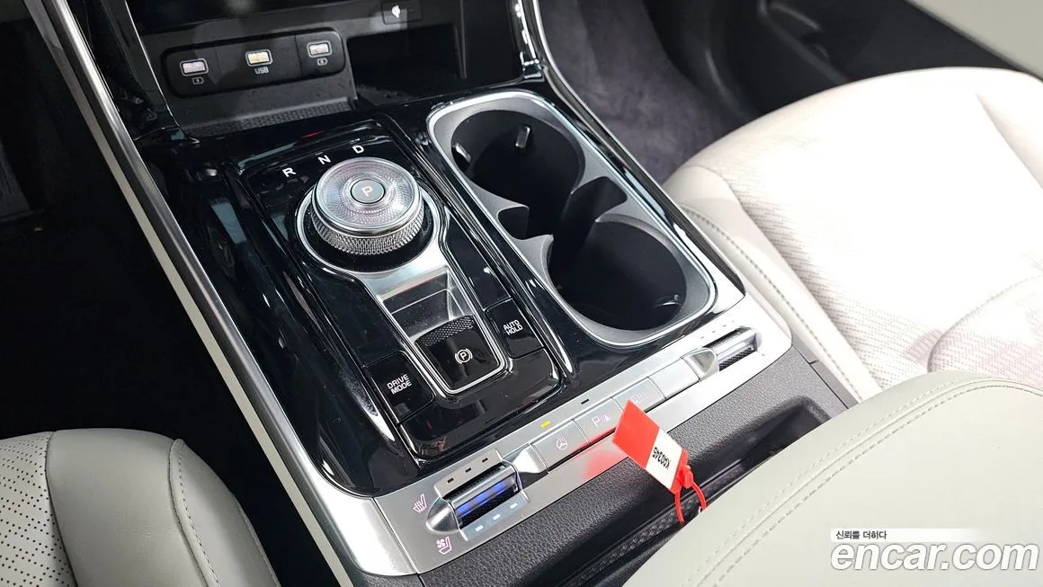 Kia Carnival — фото 10