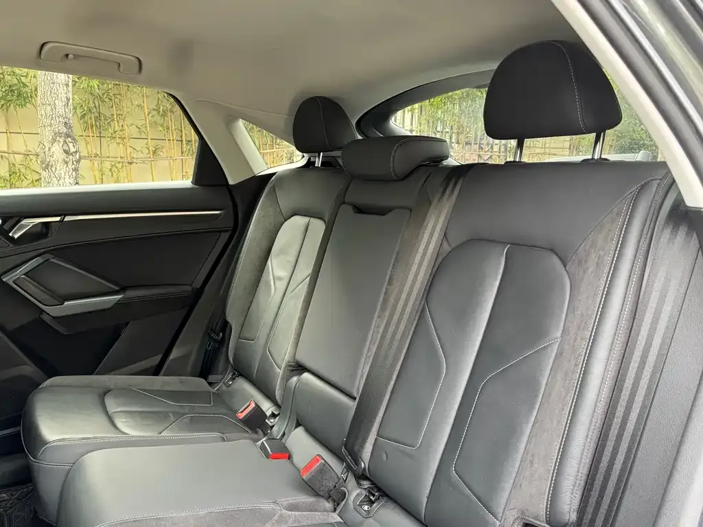 Audi Q3 Sportback 2022 из CN, фото 5