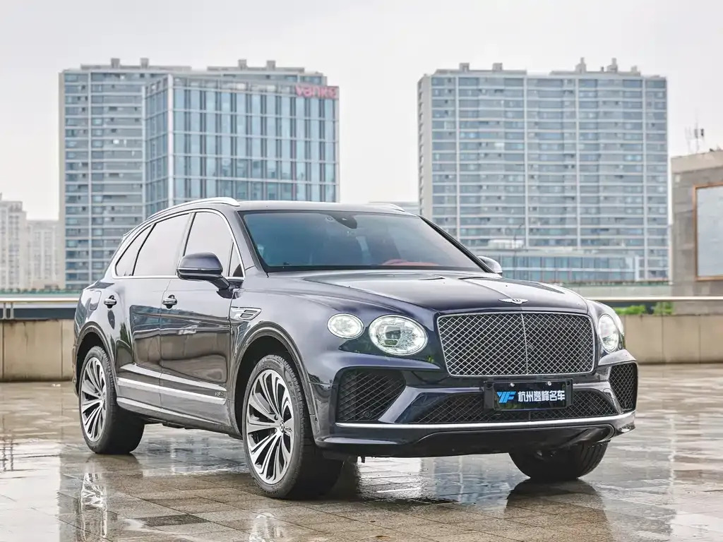 Bentley Bentayga — фото 9