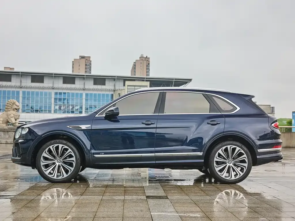 Bentley Bentayga — фото 3