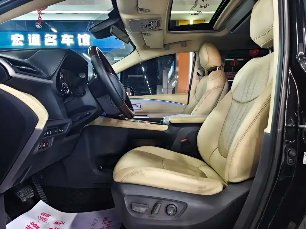 Toyota Granvia 2025 из CN, фото 6