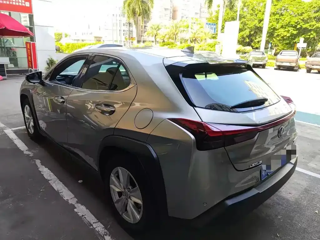 Lexus UX 2024 из CN, фото 5
