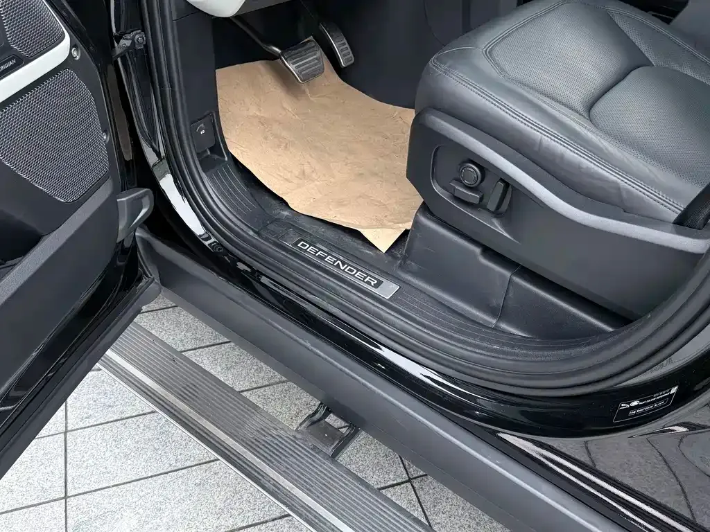 Land Rover Defender 2024 из CN, фото 5