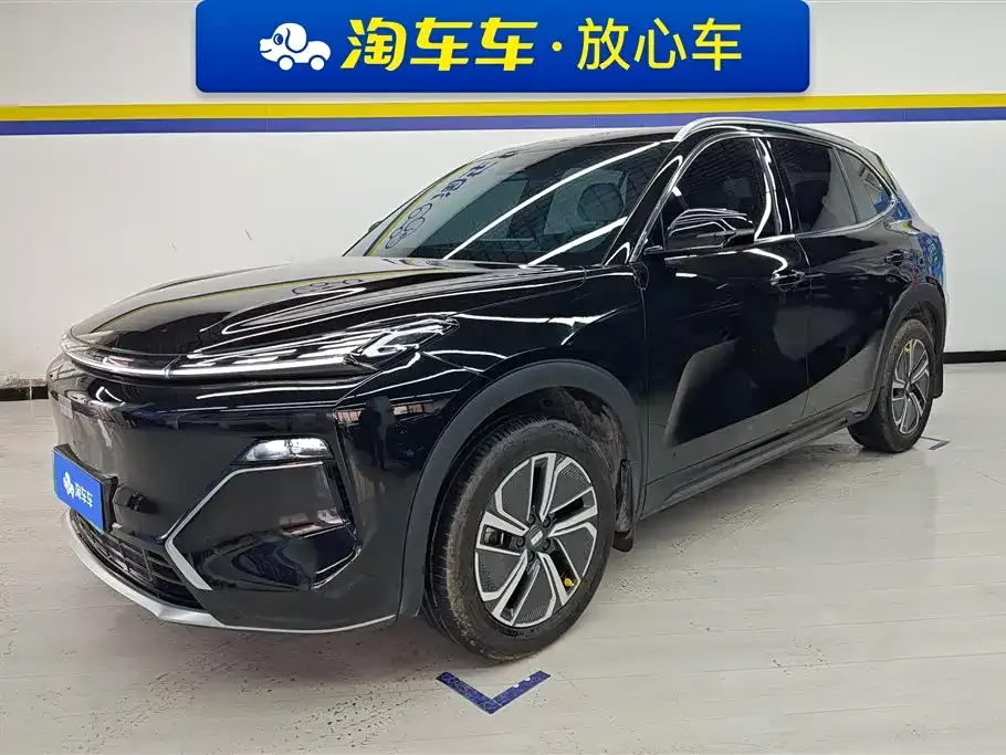 Geely Galaxy Xingjian 7 — фото 1