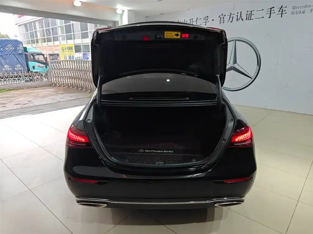Mercedes-Benz E-Class 2023 из CN, фото 4