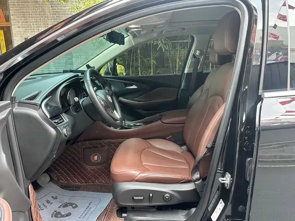 Buick Envision Plus — фото 5