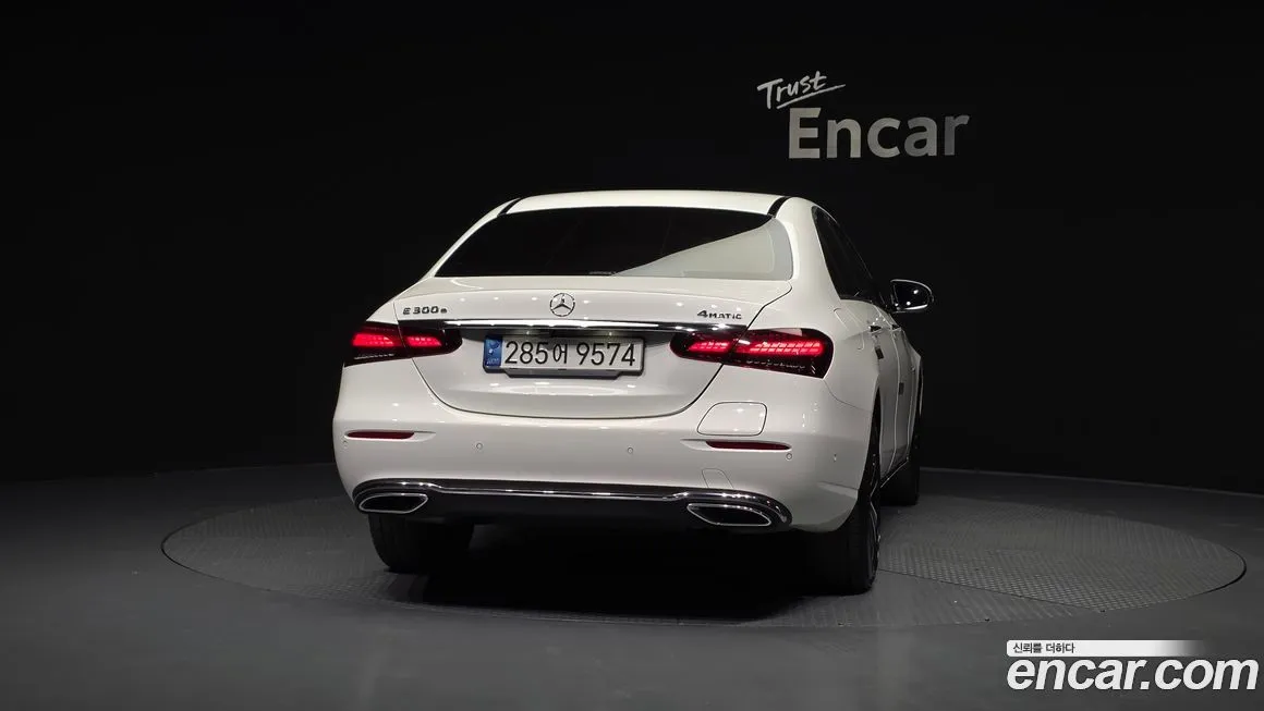 Mercedes-Benz E-Class — фото 5