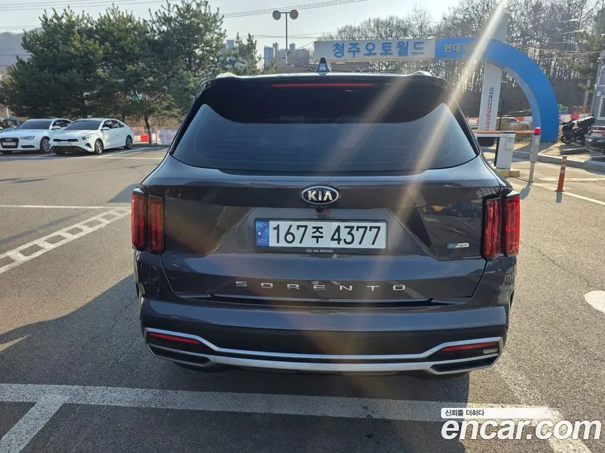 Kia Sorento — фото 4