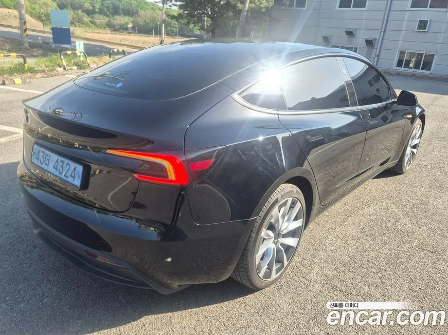 Tesla Model 3 2024 из KR, фото 5