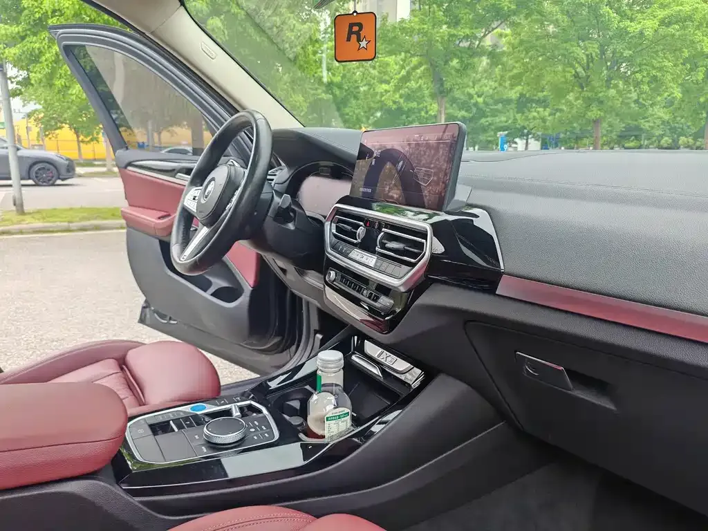 BMW iX3 2024 из CN, фото 6