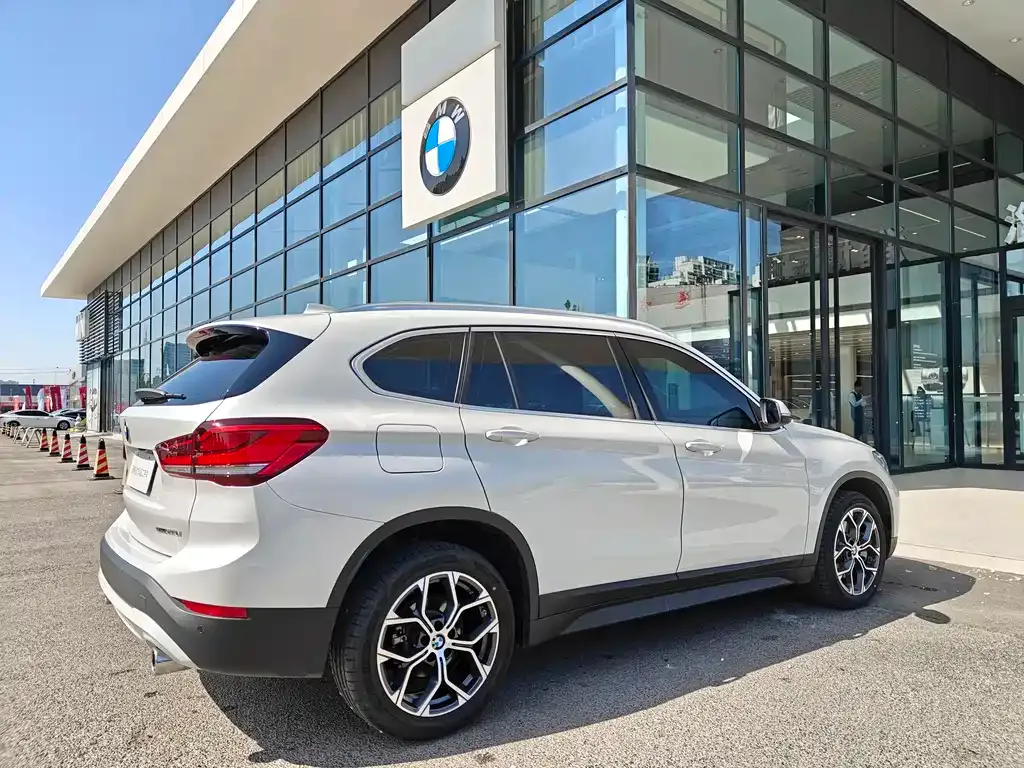 BMW X1 — фото 4