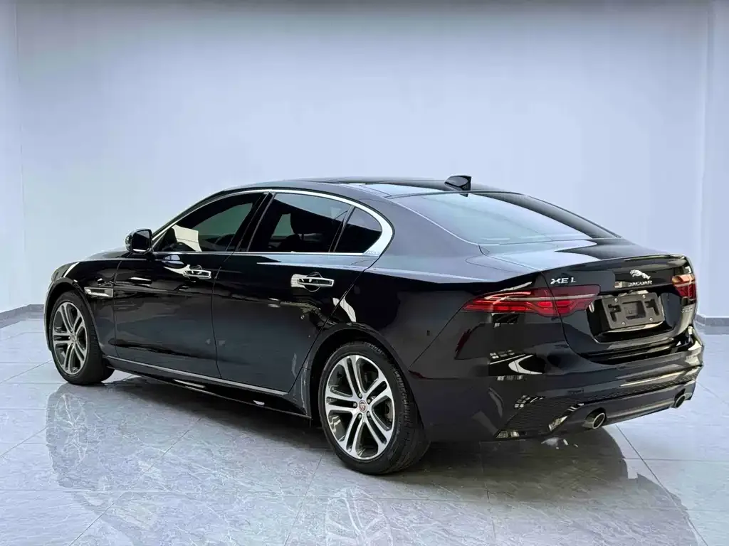 Jaguar XEL — фото 10