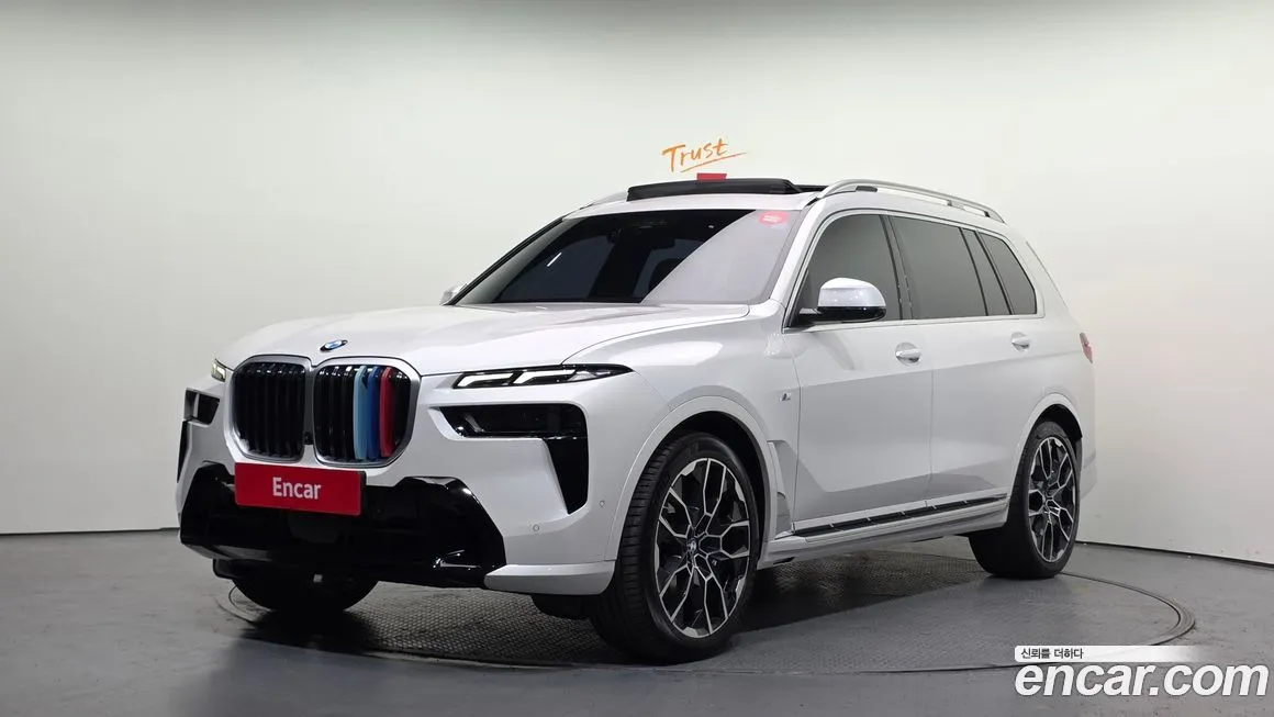 BMW X7 — фото 1