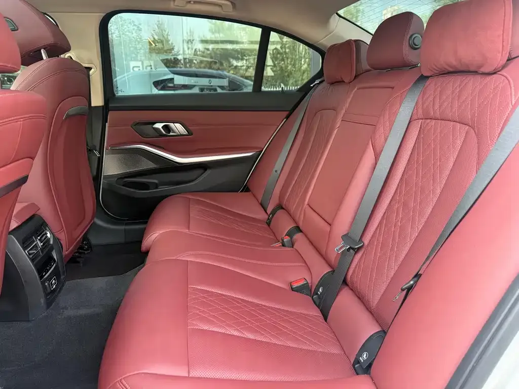 BMW i3 2024 из CN, фото 5