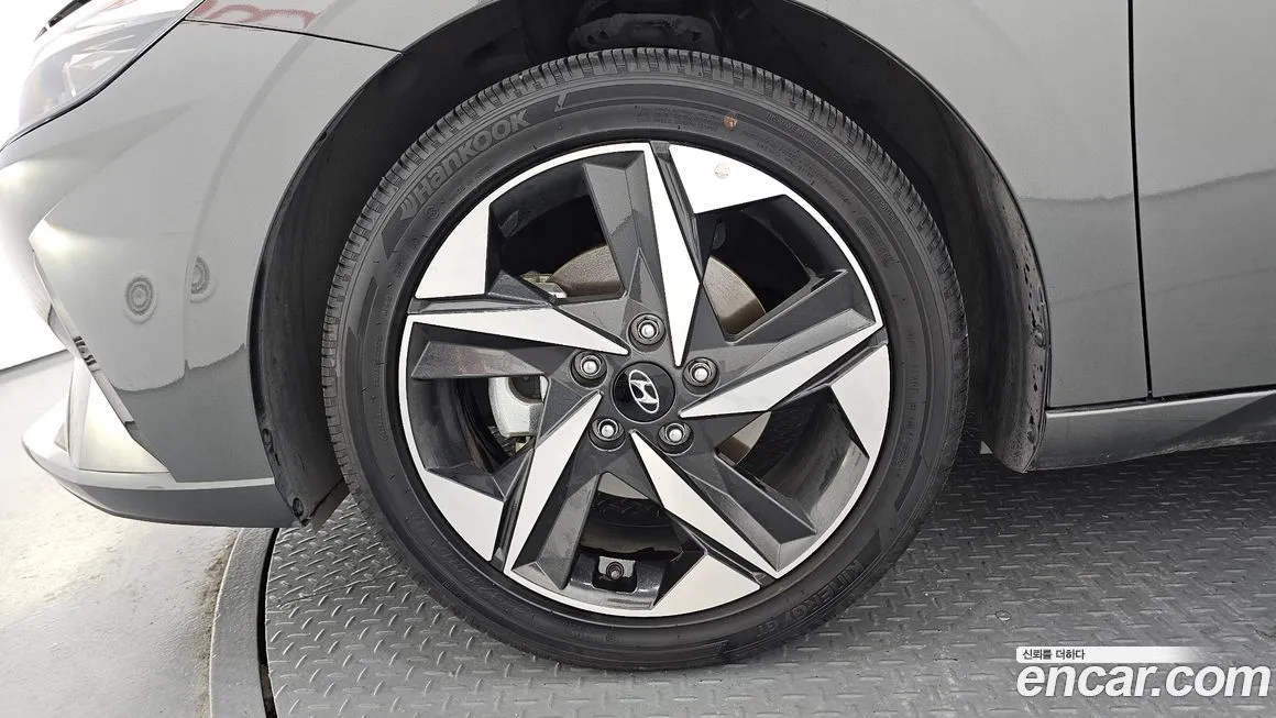 Hyundai AVANTE — фото 5