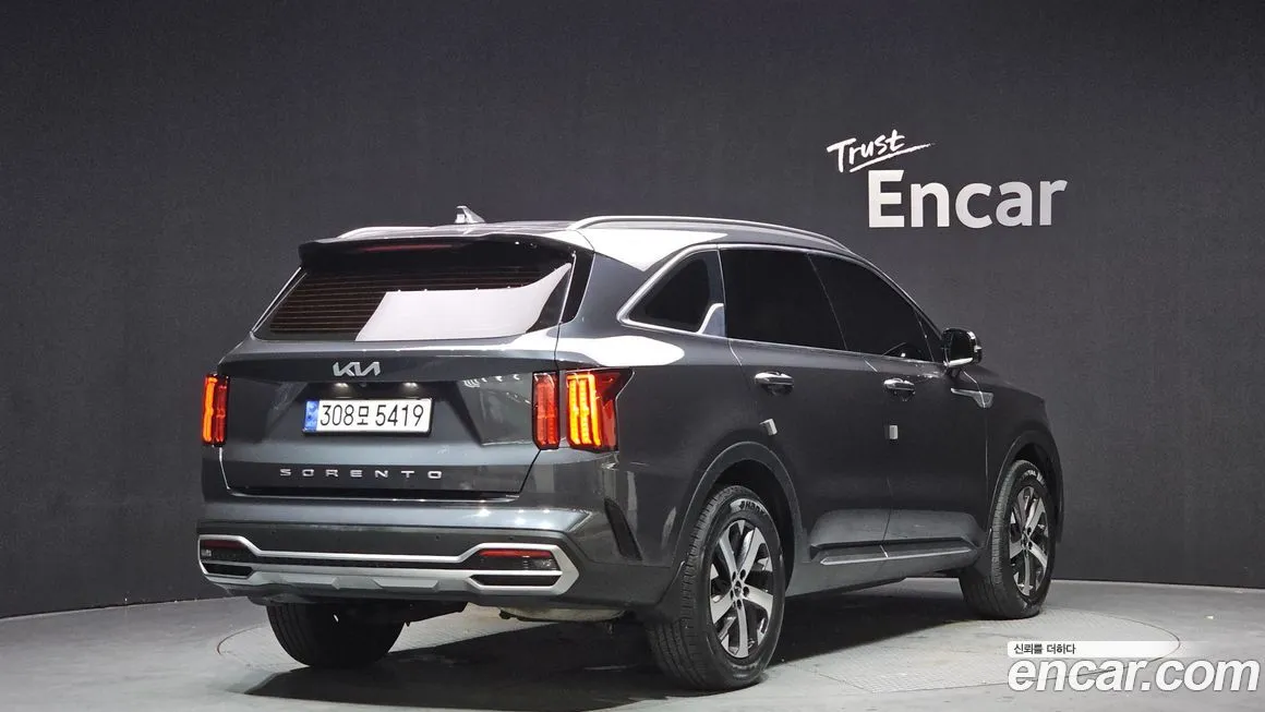 Kia Sorento — фото 5