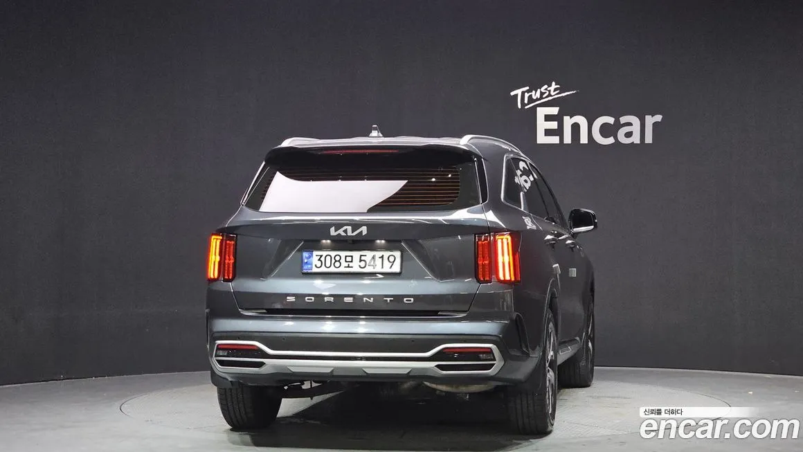 Kia Sorento — фото 6