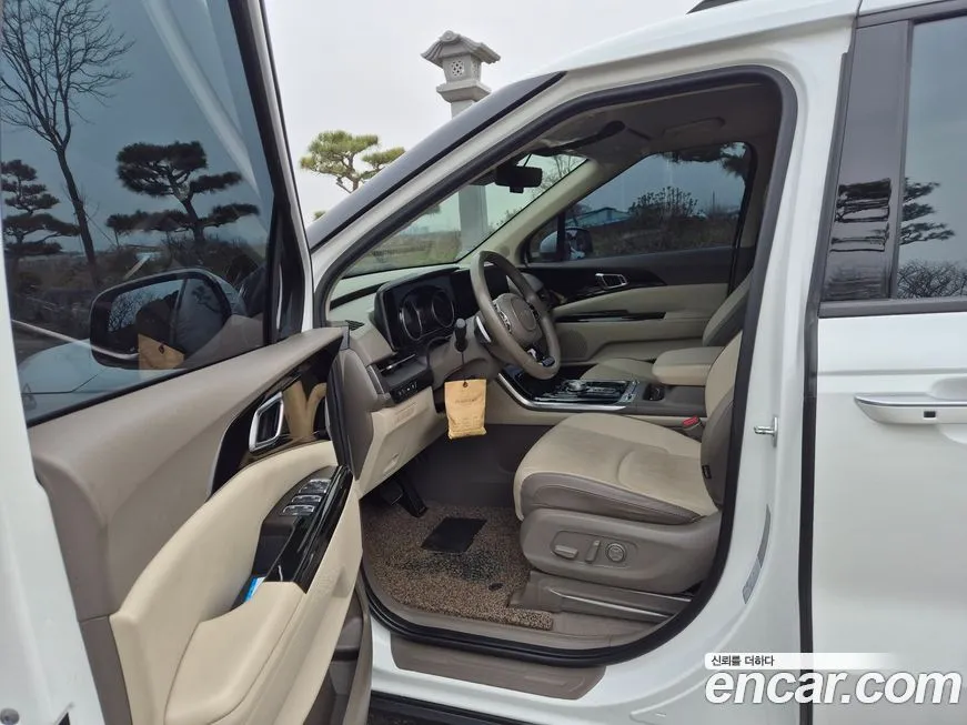 Kia Carnival — фото 4