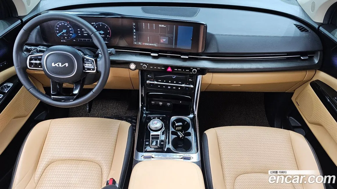 Kia Carnival — фото 10