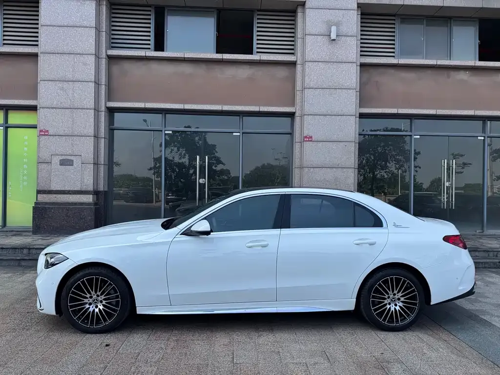 Mercedes-Benz C-Class 2024 из CN, фото 8