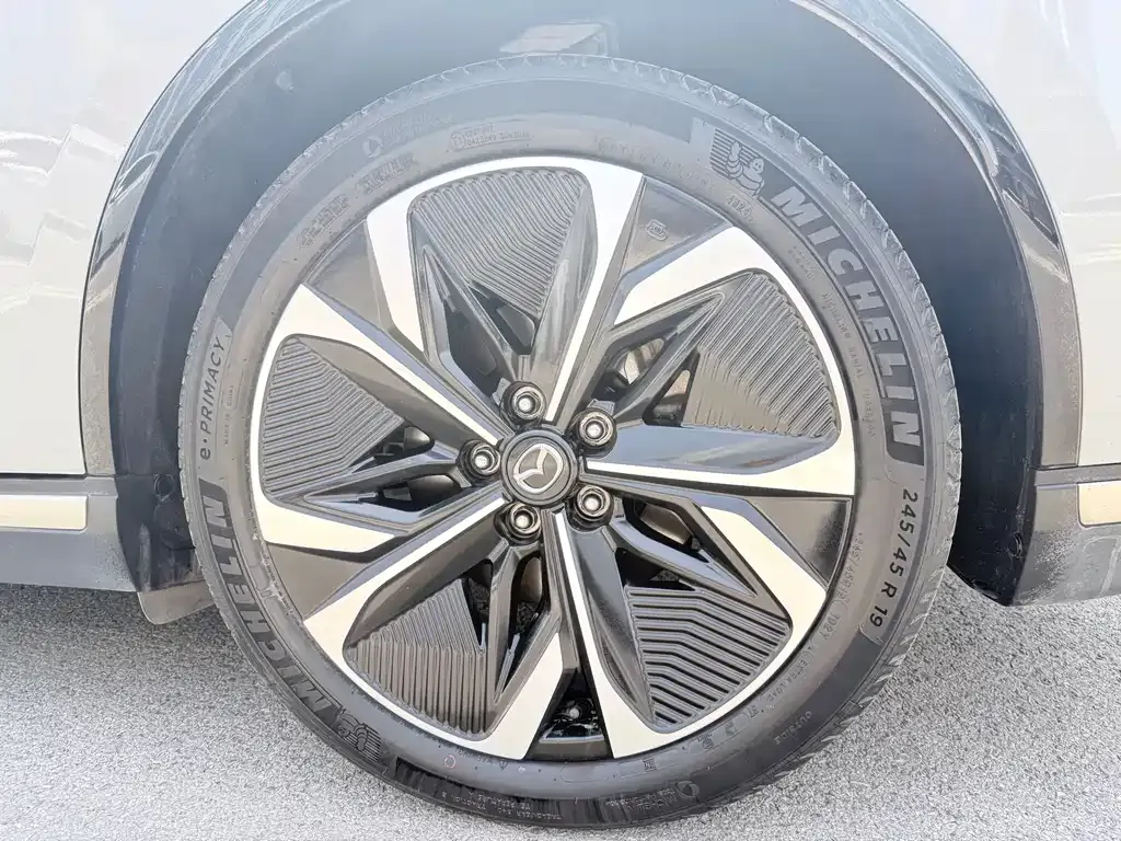 Mazda EZ-6 2024 из CN, фото 7