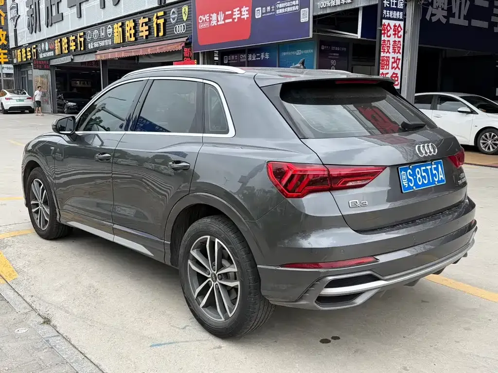 Audi Q3 — фото 8