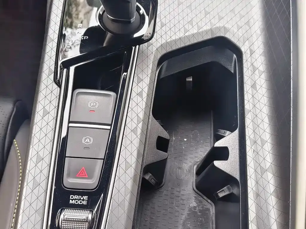 Geely Xingrui 2023 из CN, фото 7