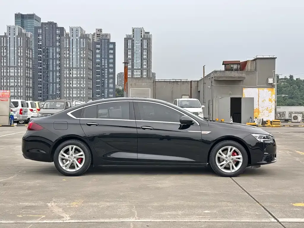 Buick Regal — фото 8