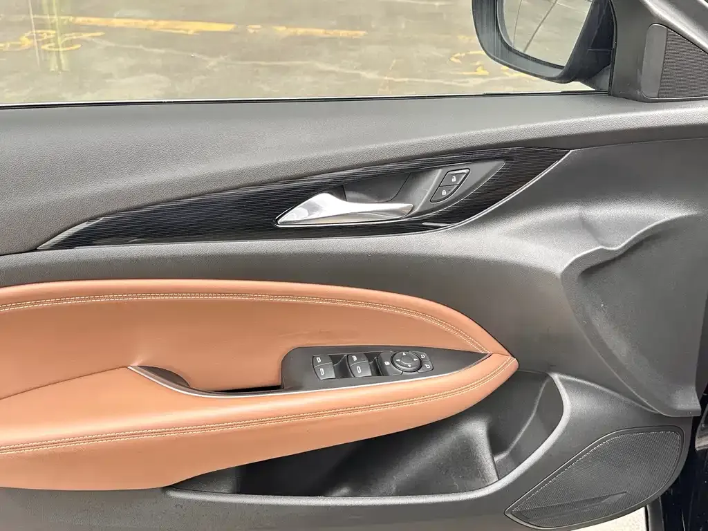 Buick Regal — фото 2