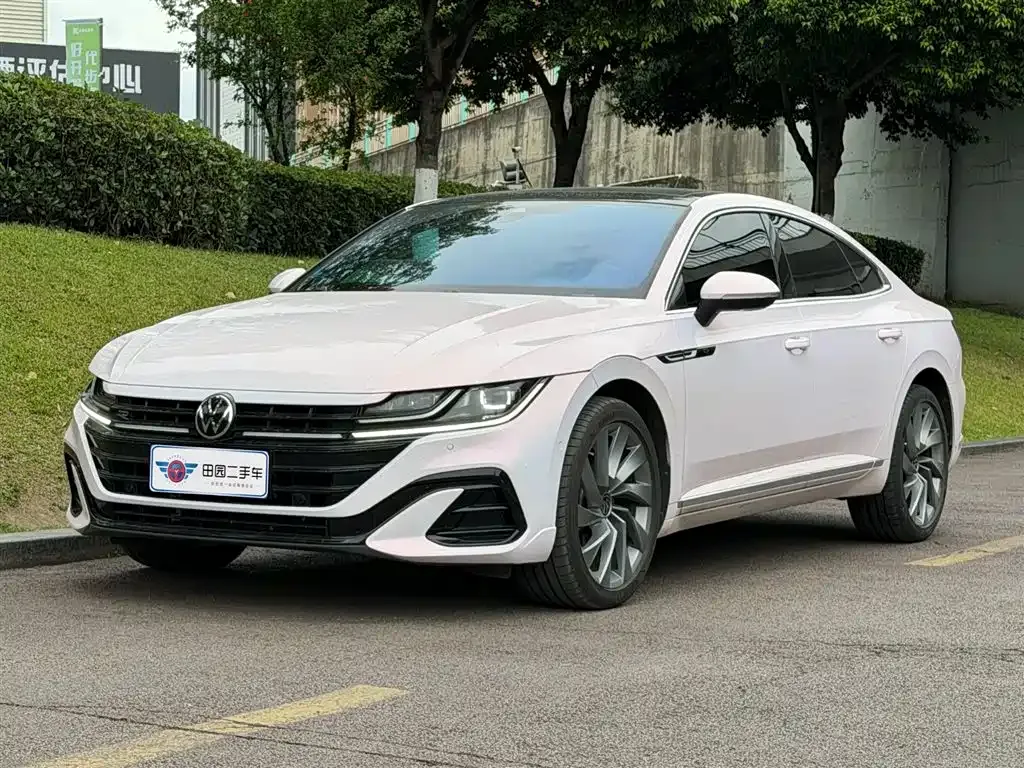 Volkswagen CC — фото 1