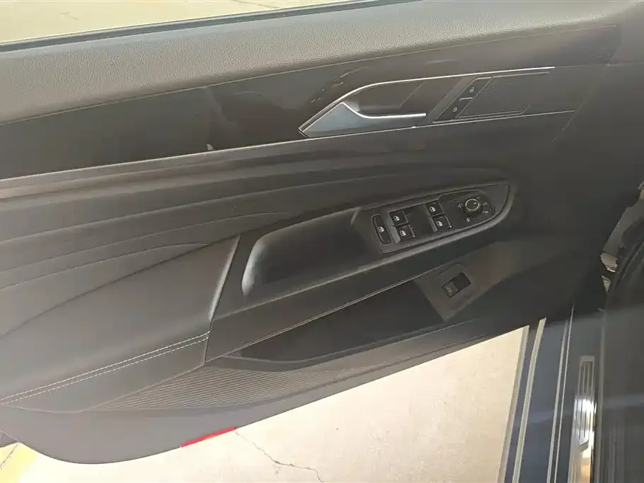 Volkswagen Passat — фото 2