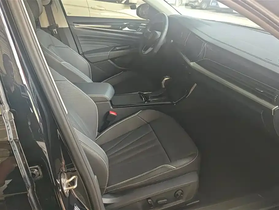 Volkswagen Passat — фото 5