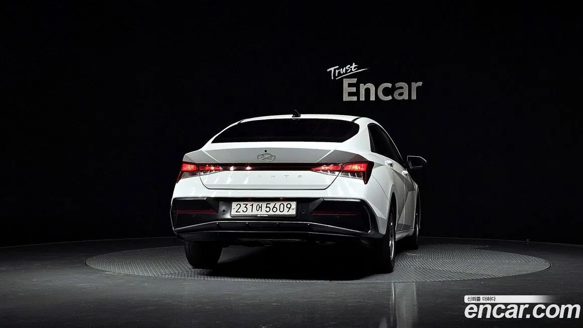 Hyundai AVANTE — фото 2