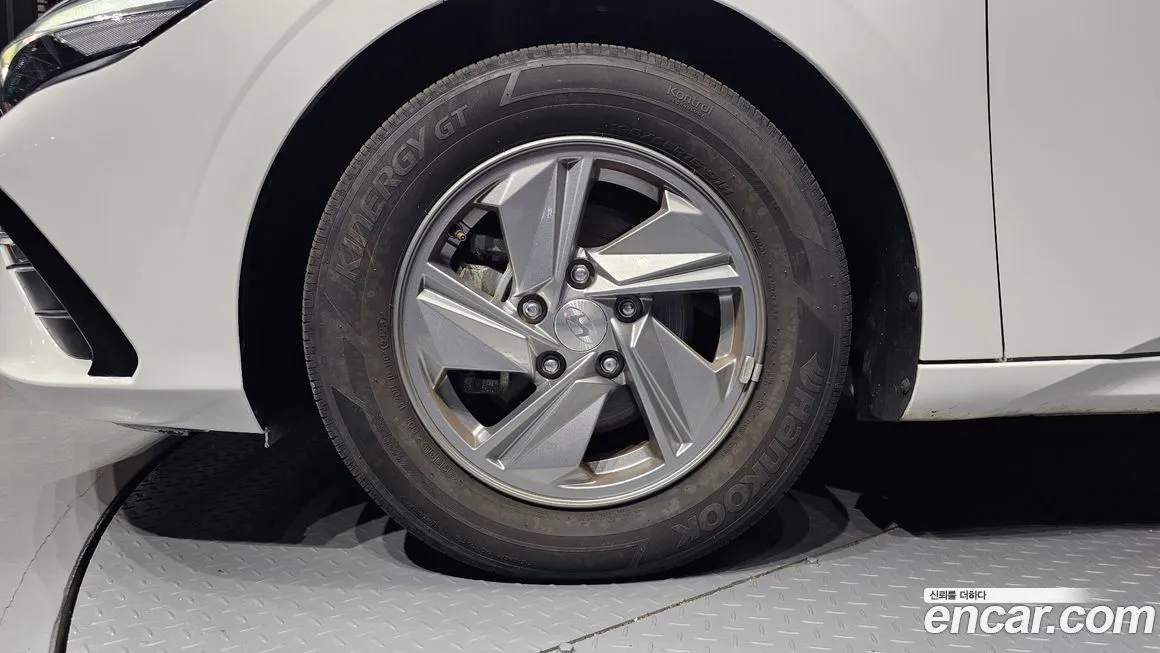 Hyundai AVANTE — фото 6