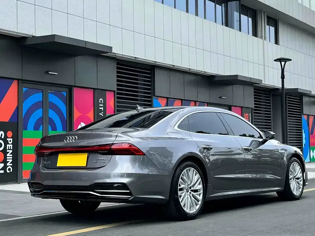 Audi A7L 2023 из CN, фото 5