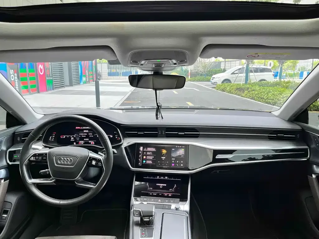 Audi A7L 2023 из CN, фото 3