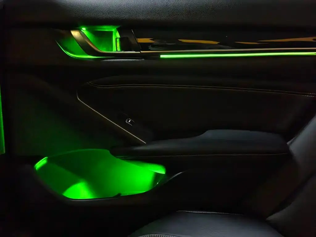 Honda Accord — фото 10