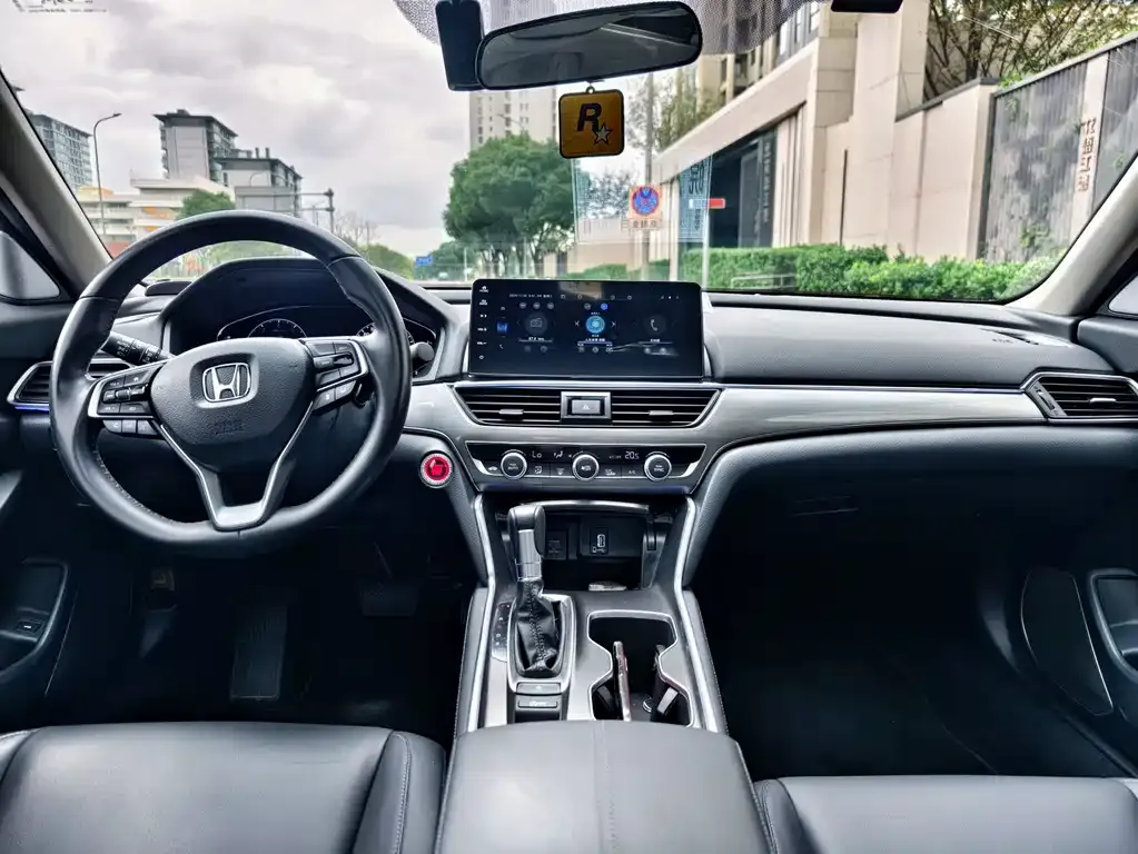 Honda Accord — фото 5