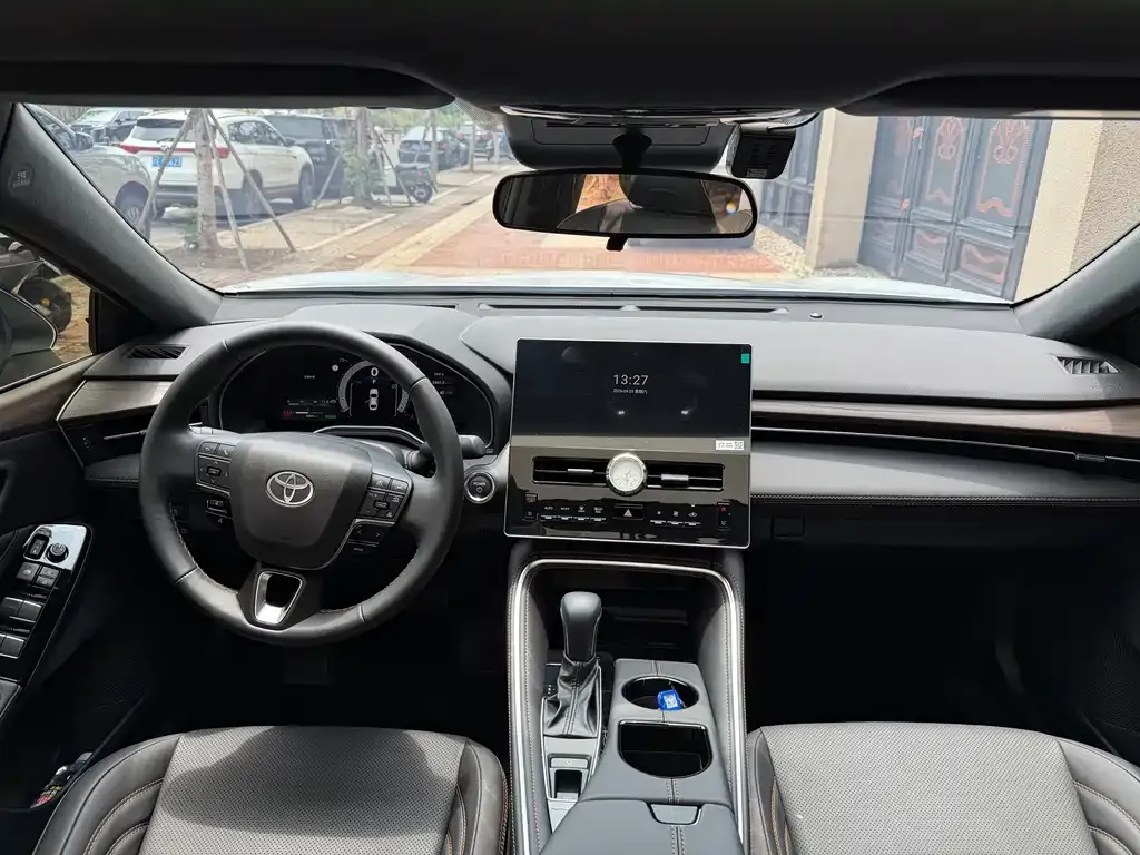 Toyota Avalon 2025 из CN, фото 4