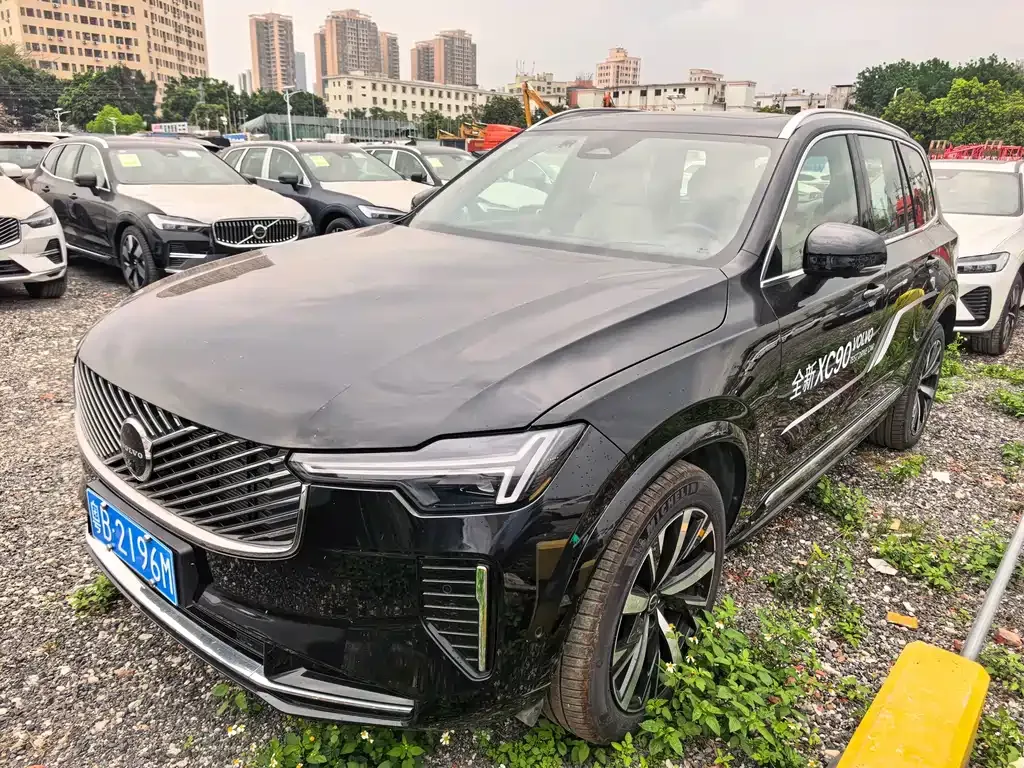 Volvo XC90 2025 из CN, фото 1