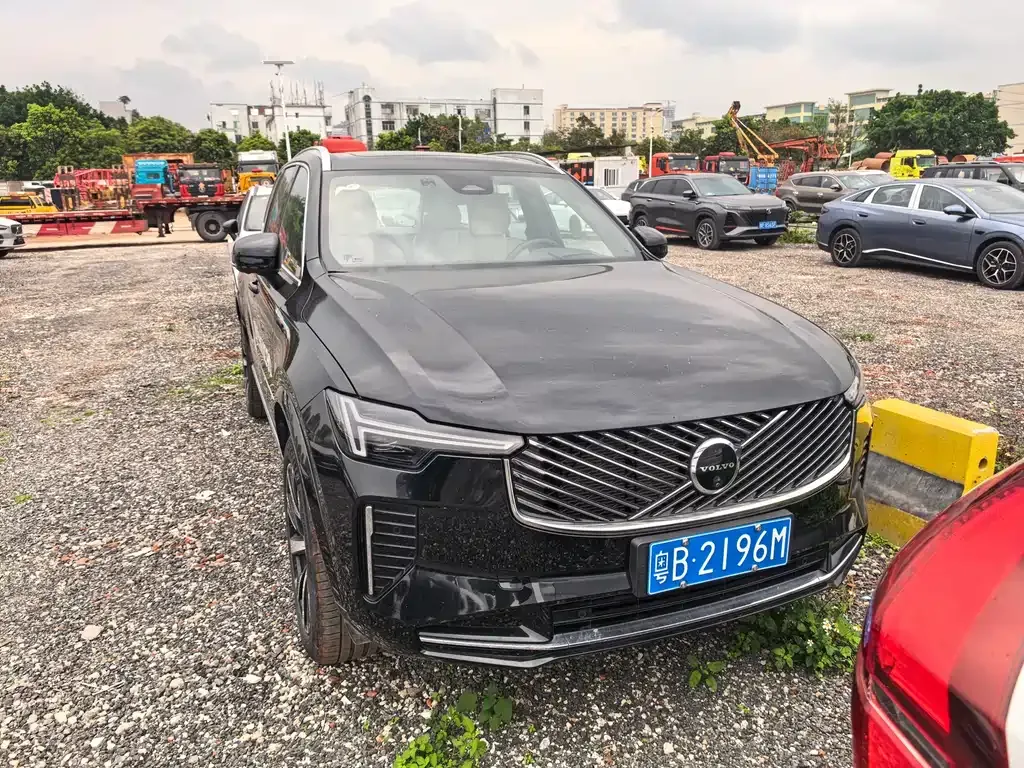 Volvo XC90 2025 из CN, фото 8